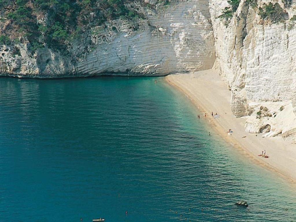Hotel Alba Del Gargano Mattinata Dış mekan fotoğraf